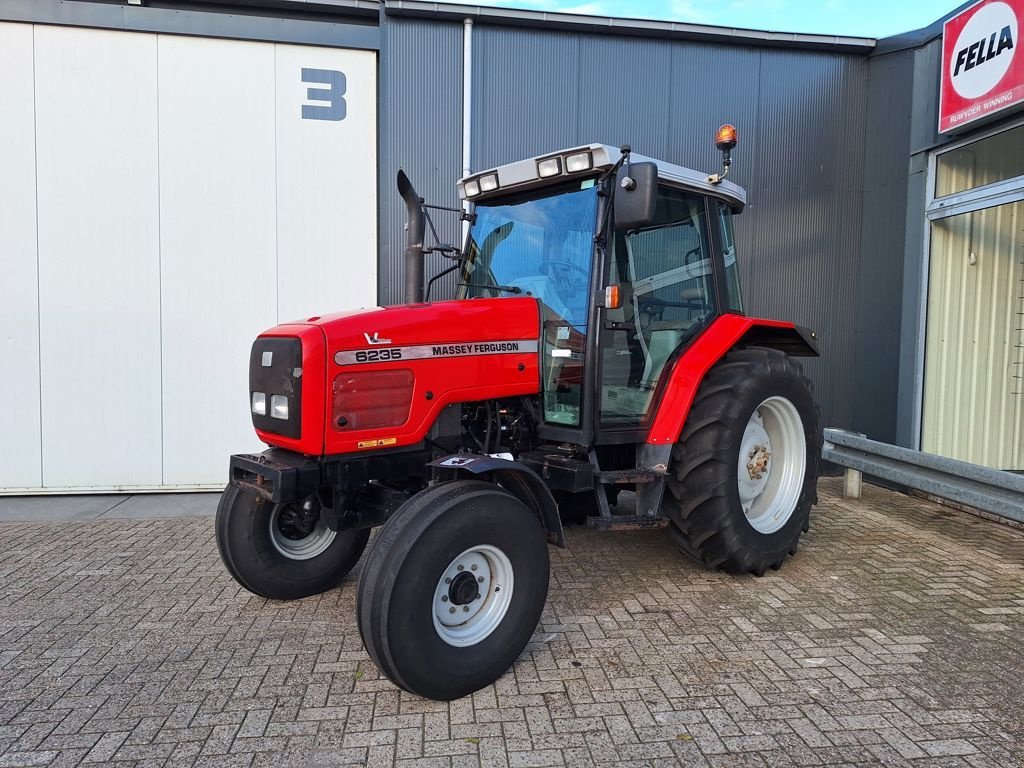 Traktor typu Massey Ferguson 6235 SPEEDSHIFT, Gebrauchtmaschine w MARIENHEEM (Zdjęcie 3)