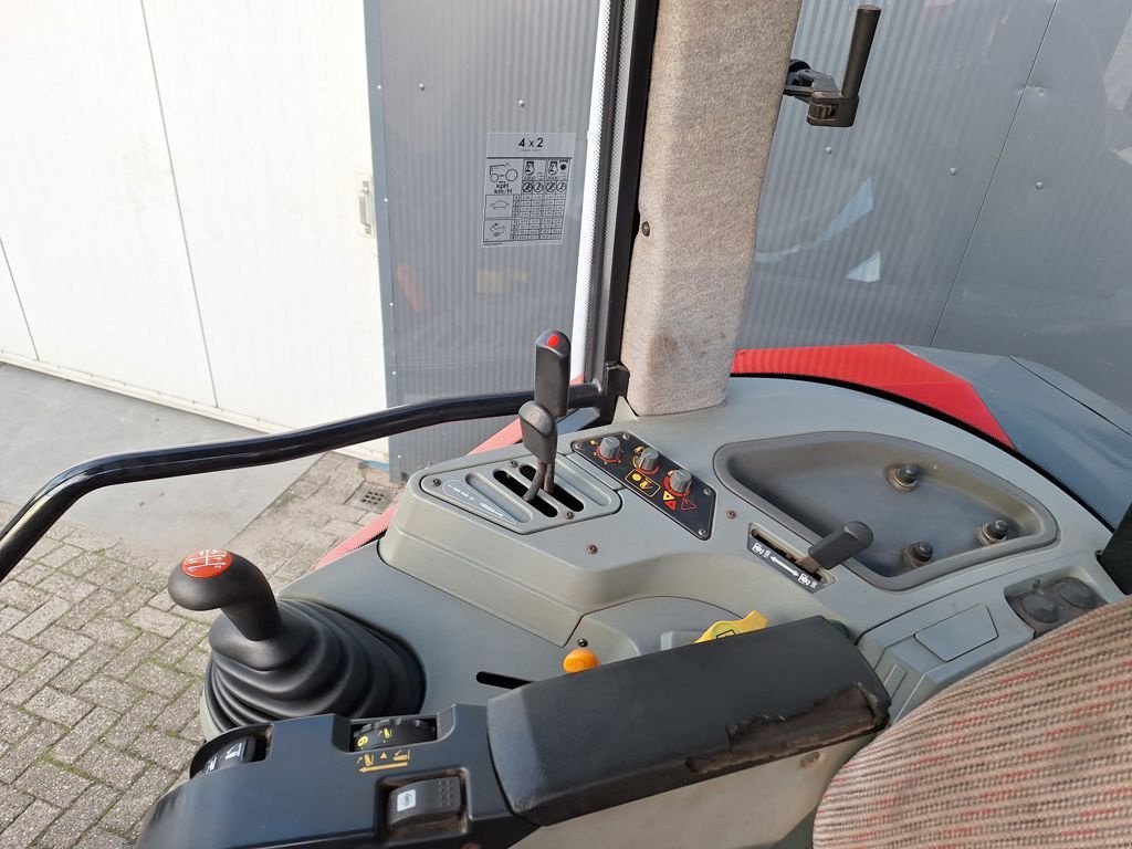 Traktor a típus Massey Ferguson 6235 SPEEDSHIFT, Gebrauchtmaschine ekkor: MARIENHEEM (Kép 11)