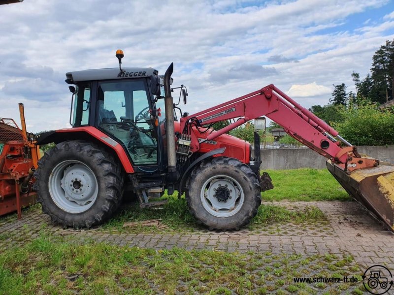 Traktor des Typs Massey Ferguson 6245, Gebrauchtmaschine in Aspach (Bild 1)