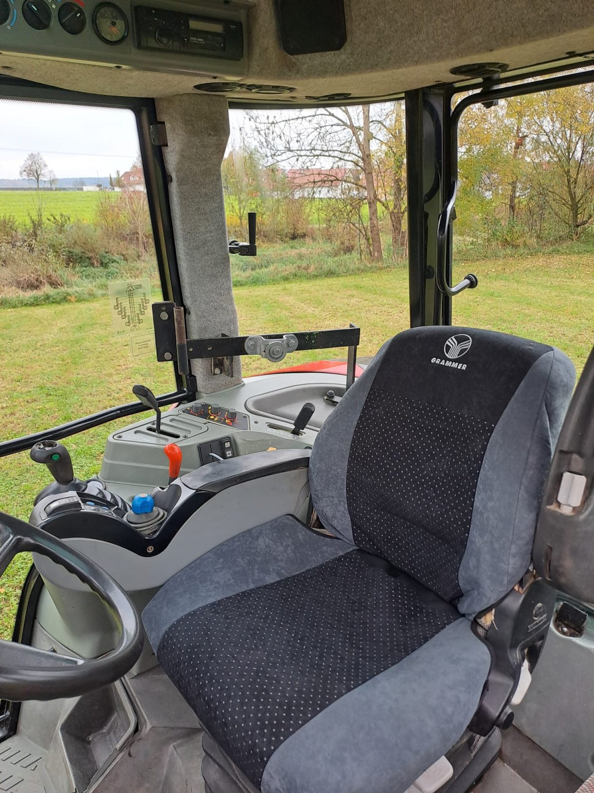 Traktor van het type Massey Ferguson 6245, Gebrauchtmaschine in Oberrieden (Foto 9)