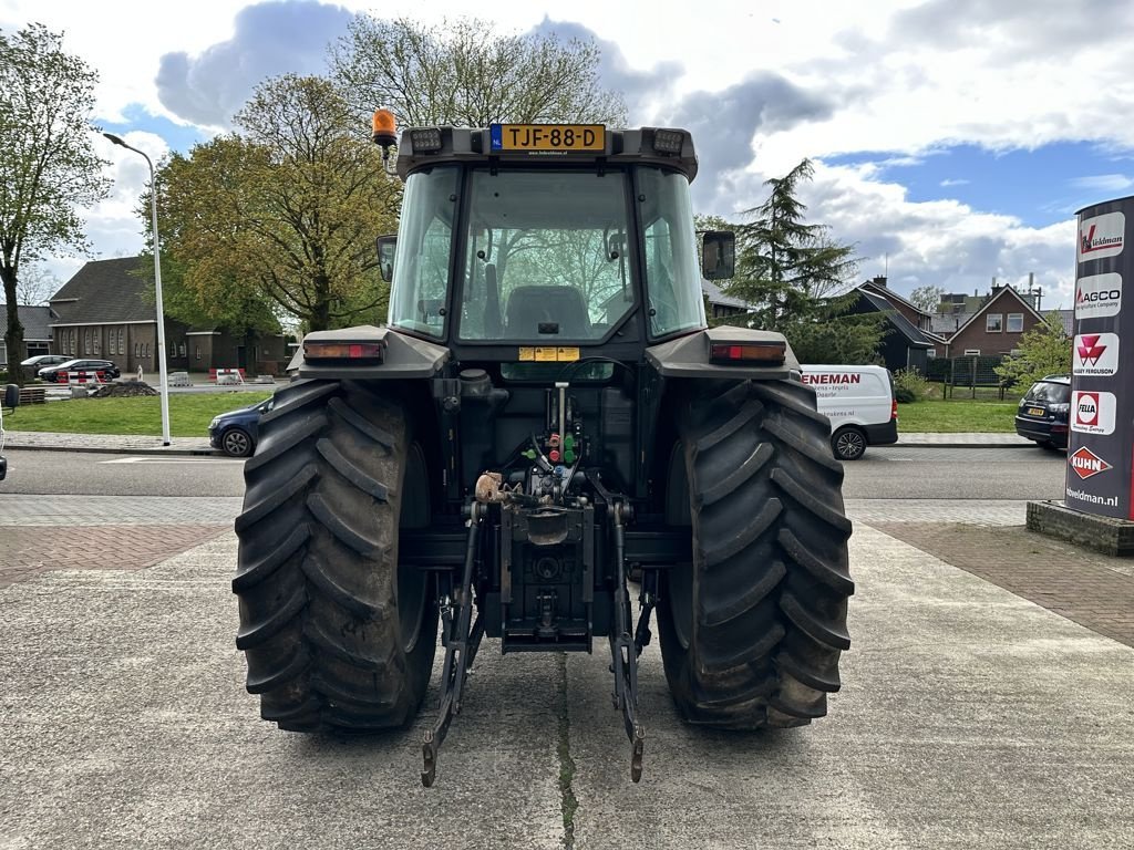 Traktor du type Massey Ferguson 6255 DYNASHIFT, Gebrauchtmaschine en MARIENHEEM (Photo 5)