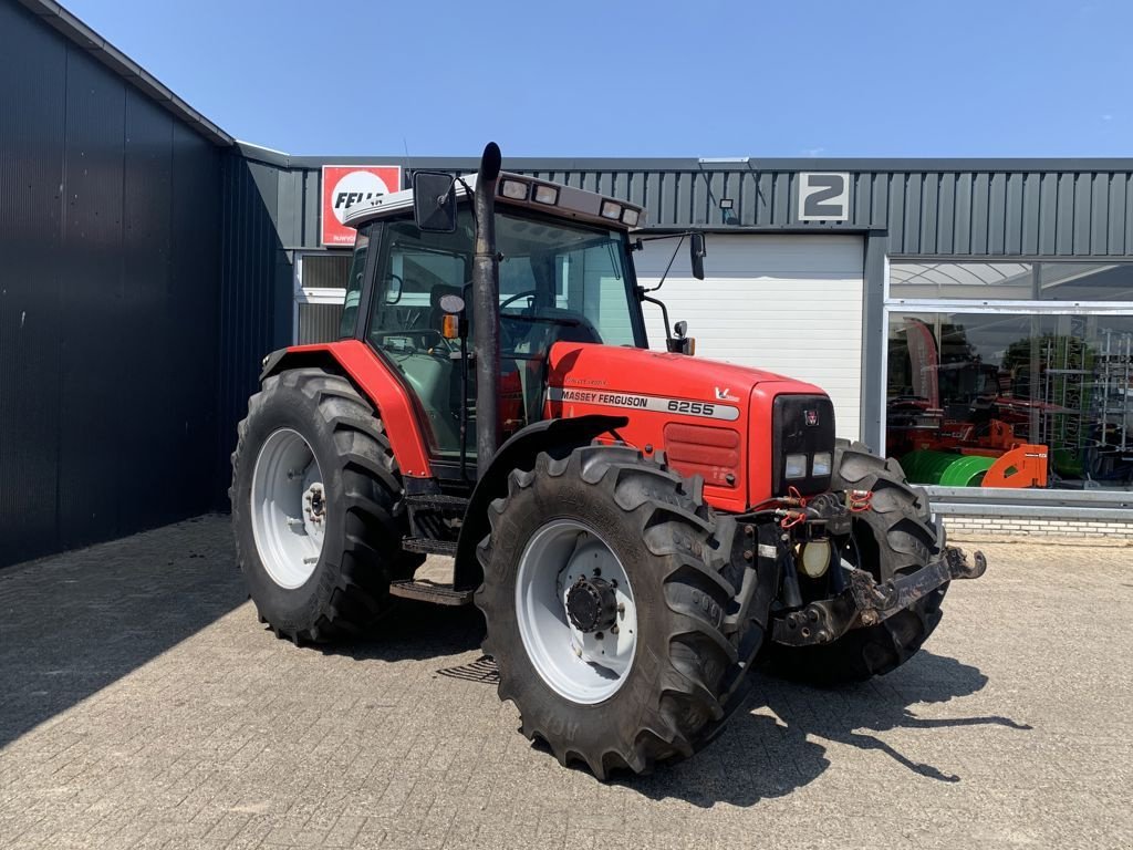 Traktor typu Massey Ferguson 6255 DYNASHIFT, Gebrauchtmaschine w MARIENHEEM (Zdjęcie 1)