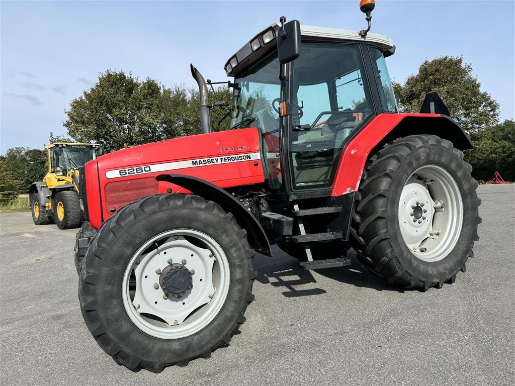 Traktor du type Massey Ferguson 6260 KUN 6700 TIMER!, Gebrauchtmaschine en Nørager (Photo 2)