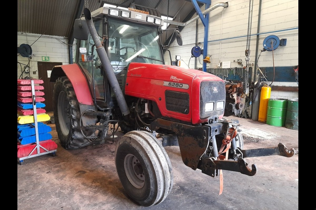 Traktor типа Massey Ferguson 6260, Gebrauchtmaschine в Viborg (Фотография 2)