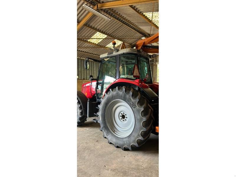 Traktor tip Massey Ferguson 6445, Gebrauchtmaschine in CHATEAUBRIANT CEDEX (Poză 2)