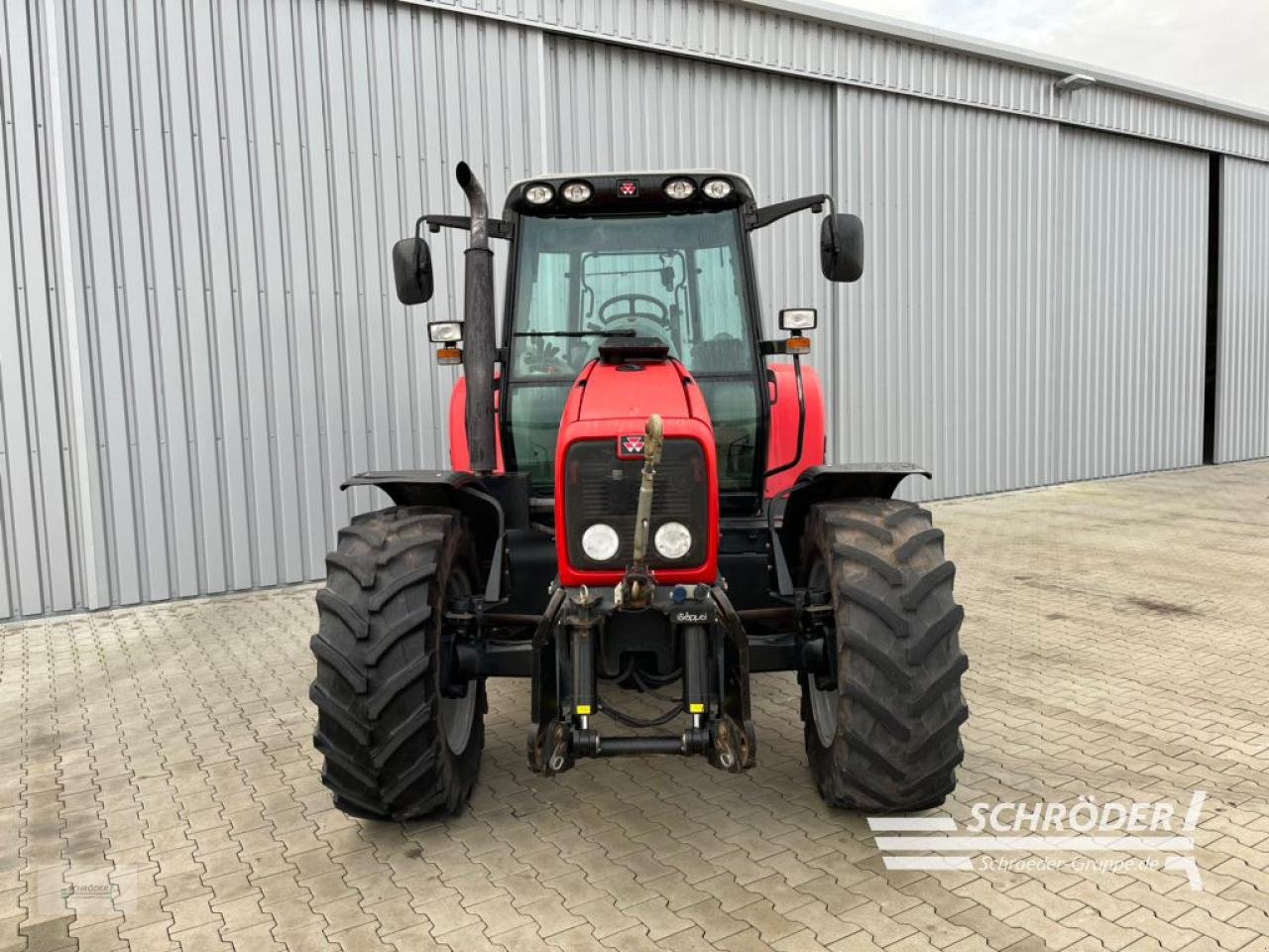 Traktor des Typs Massey Ferguson 6460 DYNA 4, Gebrauchtmaschine in Scharrel (Bild 2)