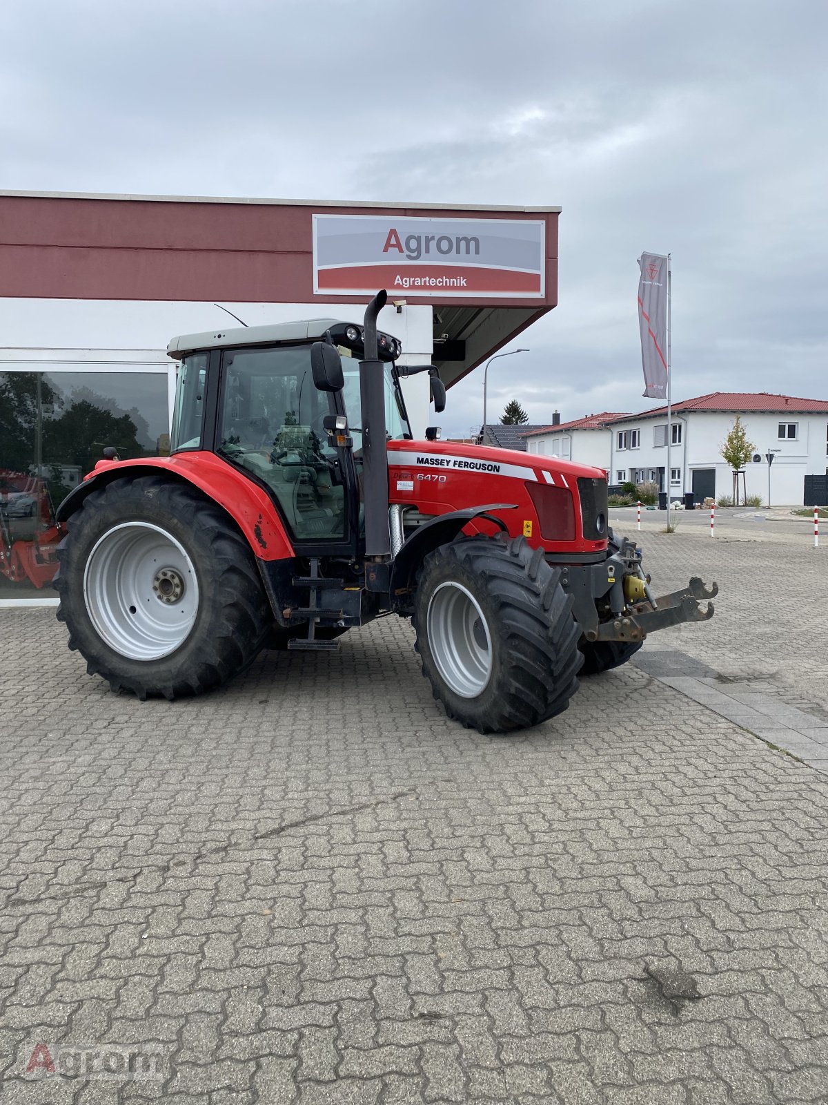 Traktor des Typs Massey Ferguson 6470, Gebrauchtmaschine in Harthausen (Bild 1)