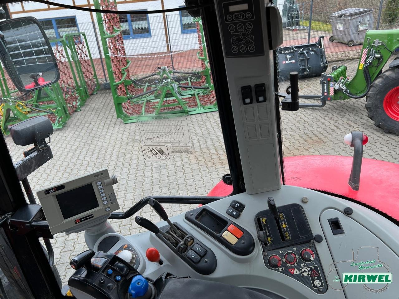 Traktor a típus Massey Ferguson 6475 Dyna6, Gebrauchtmaschine ekkor: Blankenheim (Kép 10)