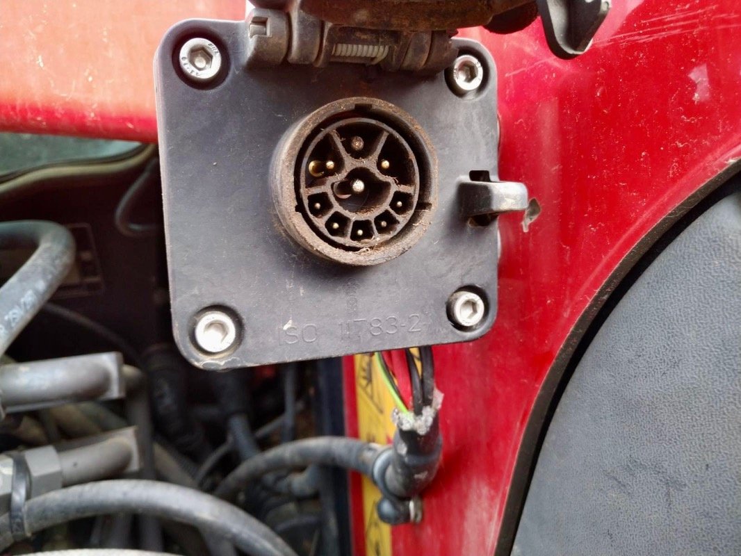 Traktor of the type Massey Ferguson 6480 Dyna 6, Neumaschine in Liebenwalde (Picture 4)