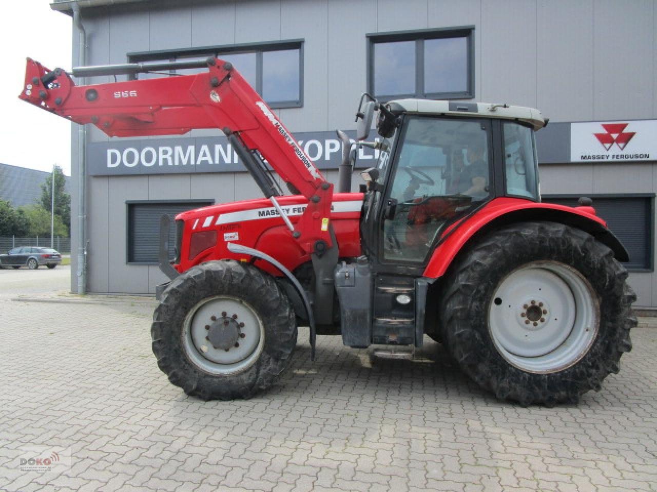 Traktor του τύπου Massey Ferguson 6480, Gebrauchtmaschine σε Elmenhorst OT Lanken (Φωτογραφία 1)