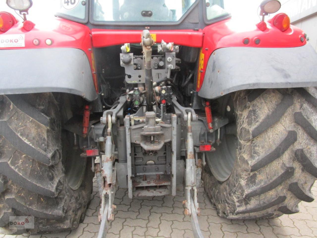 Traktor des Typs Massey Ferguson 6480, Gebrauchtmaschine in Elmenhorst OT Lanken (Bild 3)