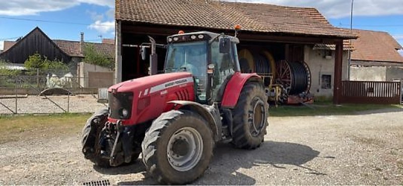 Traktor of the type Massey Ferguson 6480, Gebrauchtmaschine in Sainte-Croix-en-Plaine (Picture 1)