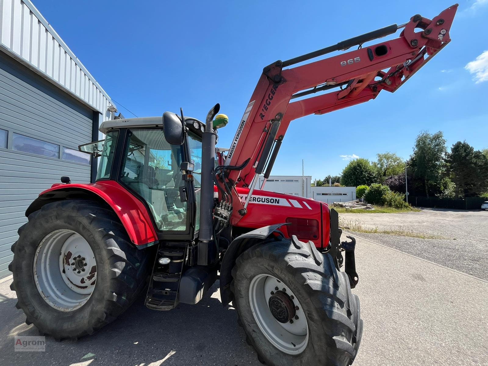 Traktor del tipo Massey Ferguson 6480, Gebrauchtmaschine en Uttenweiler (Imagen 1)