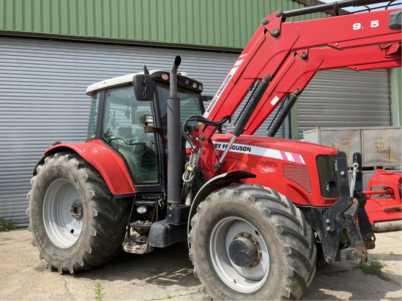 Traktor des Typs Massey Ferguson 6480, Gebrauchtmaschine in Wittingen (Bild 2)