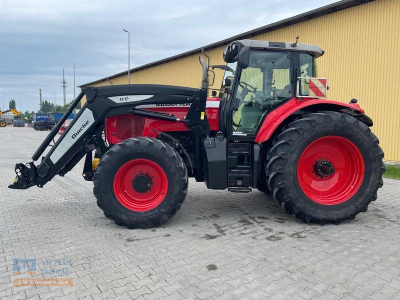 Traktor типа Massey Ferguson 6499 FL MIT WIEGEEINRICHTUNG, Gebrauchtmaschine в Osterburg (Фотография 2)