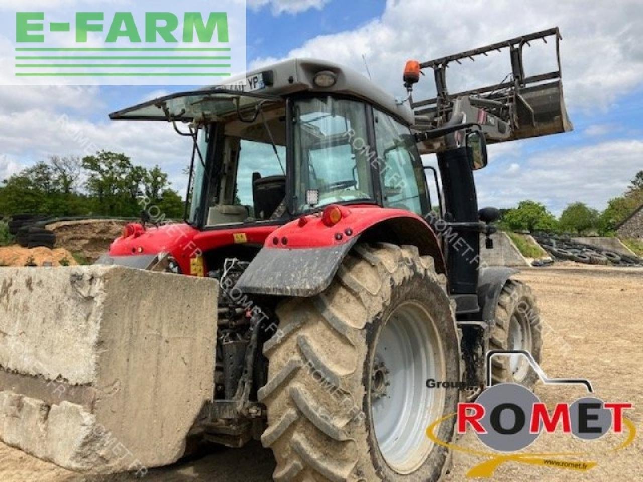 Traktor of the type Massey Ferguson 6613 d6 ef Efficient, Gebrauchtmaschine in GENNES-SUR-GLAIZE (Picture 8)