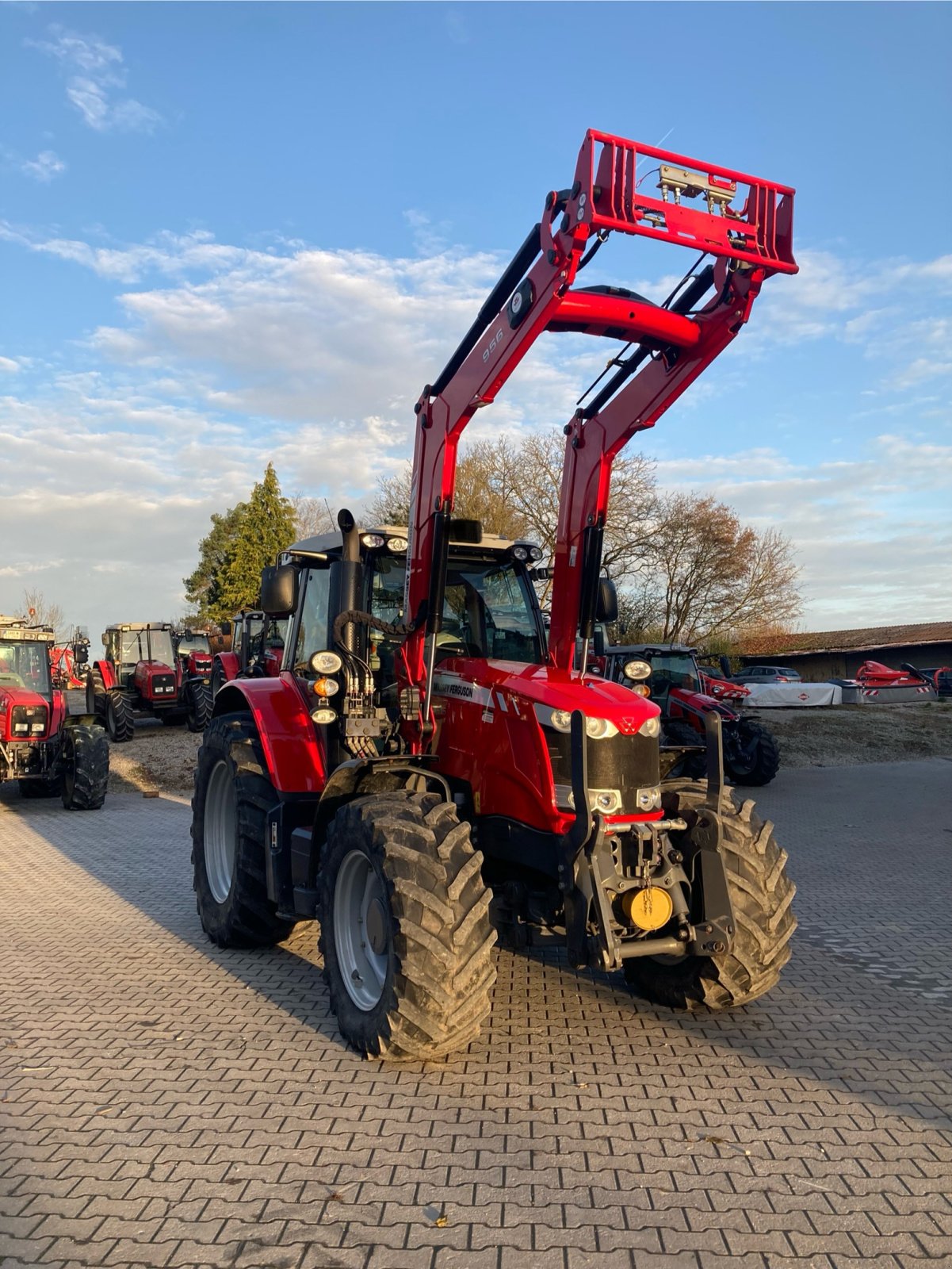 Traktor of the type Massey Ferguson 6615 Dyna-VT EXCLUSIVE, Gebrauchtmaschine in Blaufelden-Wiesenbach (Picture 1)