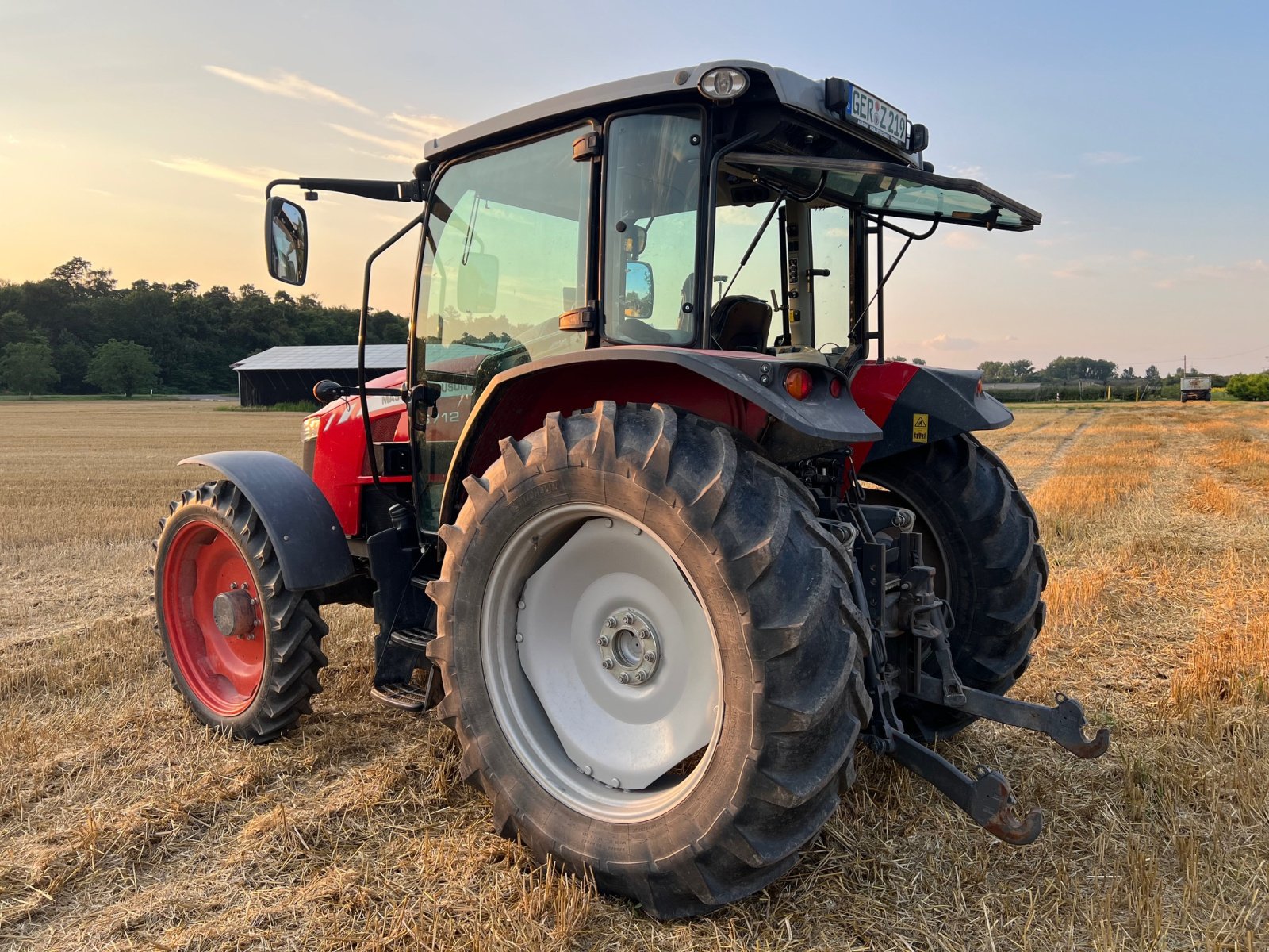 Traktor des Typs Massey Ferguson 6712, Gebrauchtmaschine in Rheinzabern (Bild 3)