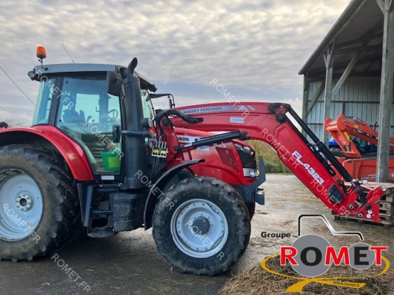 Traktor des Typs Massey Ferguson 6713 S D6 EF, Gebrauchtmaschine in Gennes sur glaize (Bild 3)