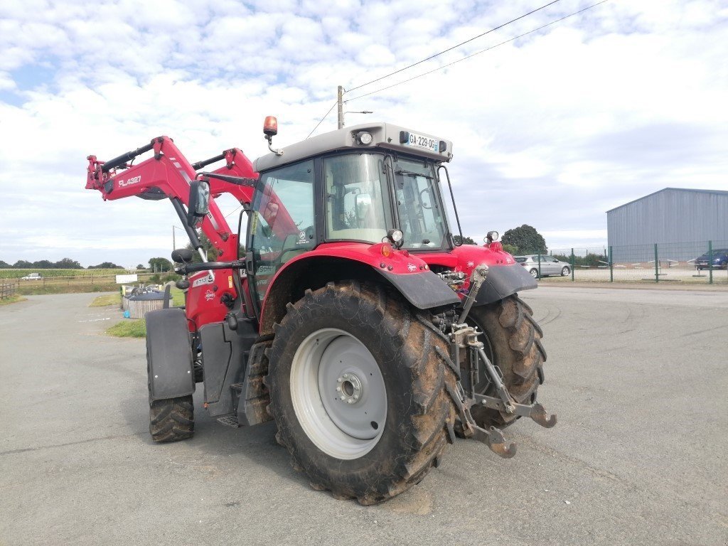 Traktor des Typs Massey Ferguson 6713 S, Gebrauchtmaschine in Maresché (Bild 10)