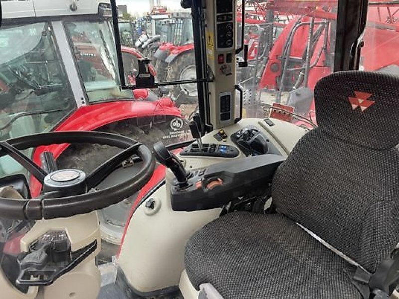 Traktor van het type Massey Ferguson 6713S dx, Gebrauchtmaschine in Marlenheim (Foto 7)