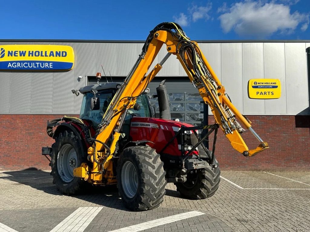 Traktor des Typs Massey Ferguson 6713S Dyna 6, Gebrauchtmaschine in BENNEKOM (Bild 11)