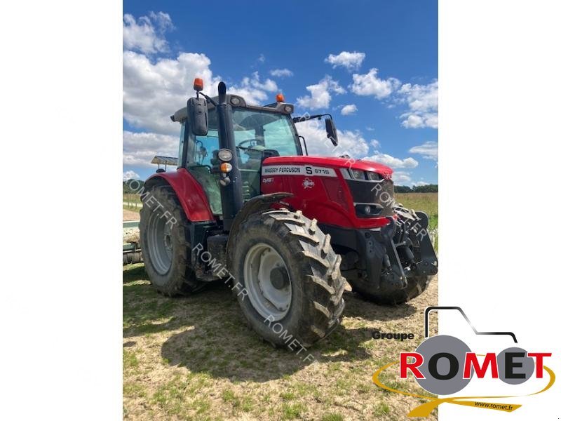 Traktor of the type Massey Ferguson 6715 S D6 EF MR, Gebrauchtmaschine in Gennes sur glaize (Picture 1)