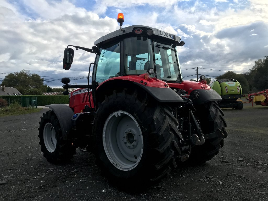 Traktor от тип Massey Ferguson 6715 S DYNA 6 EXCLUSIVE . DESTOCKAGE, Gebrauchtmaschine в UZERCHE (Снимка 5)