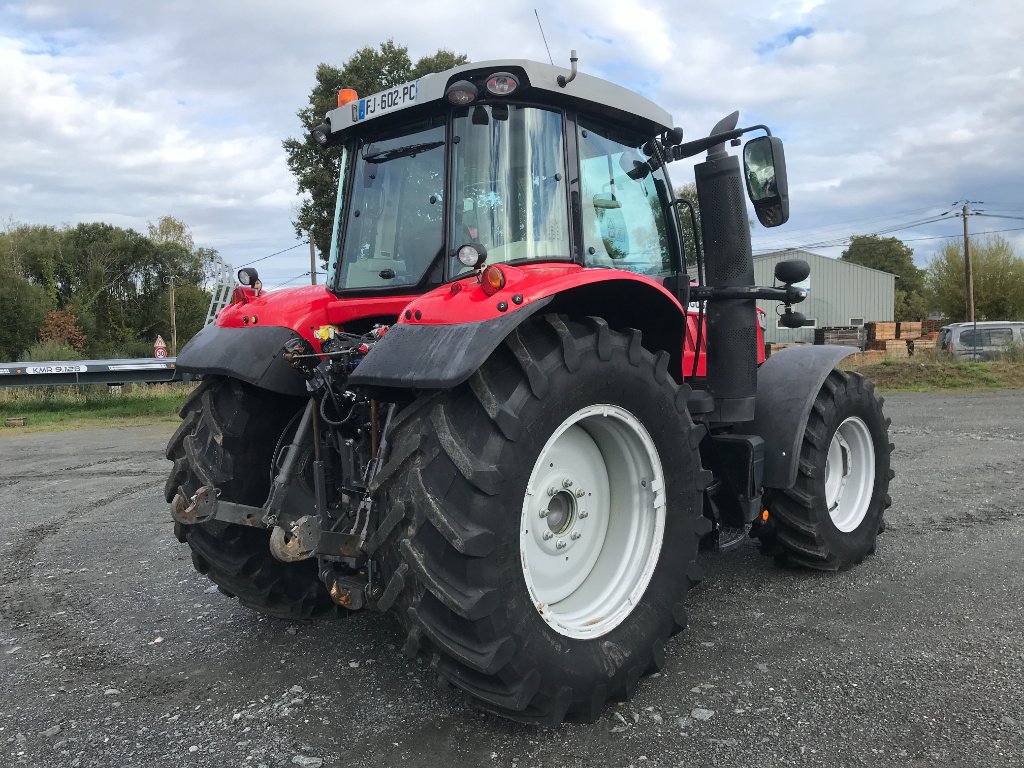 Traktor du type Massey Ferguson 6715 S DYNA 6 EXCLUSIVE, Gebrauchtmaschine en UZERCHE (Photo 3)