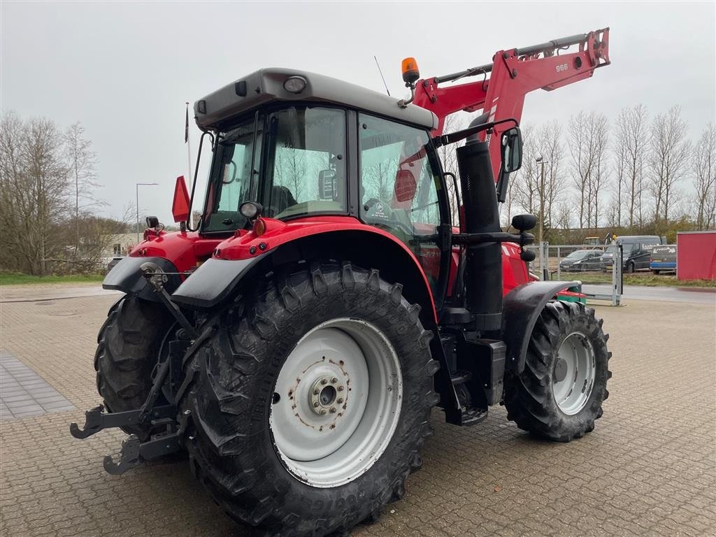 Traktor del tipo Massey Ferguson 6715 S Med læsser, Gebrauchtmaschine en Hjørring (Imagen 4)