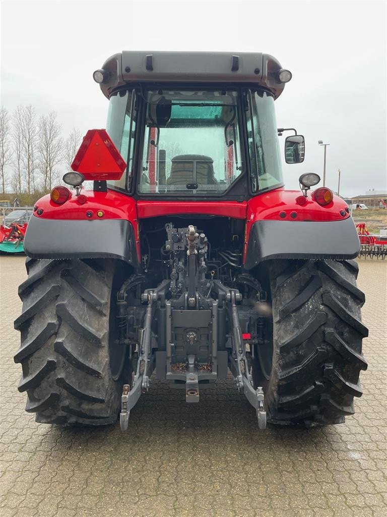 Traktor del tipo Massey Ferguson 6715 S Med læsser, Gebrauchtmaschine en Hjørring (Imagen 5)