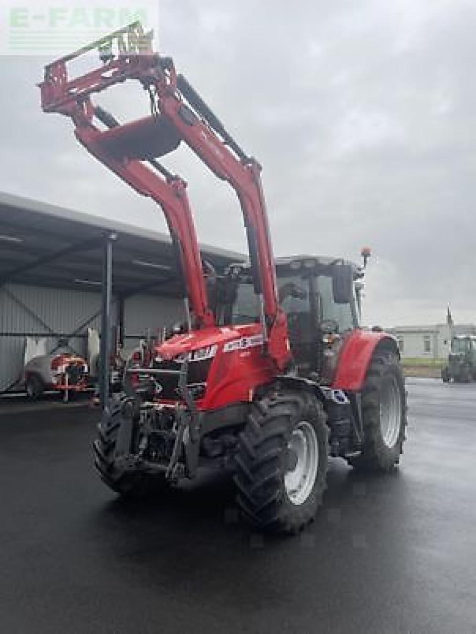 Traktor des Typs Massey Ferguson 6715s, Gebrauchtmaschine in MONFERRAN (Bild 2)