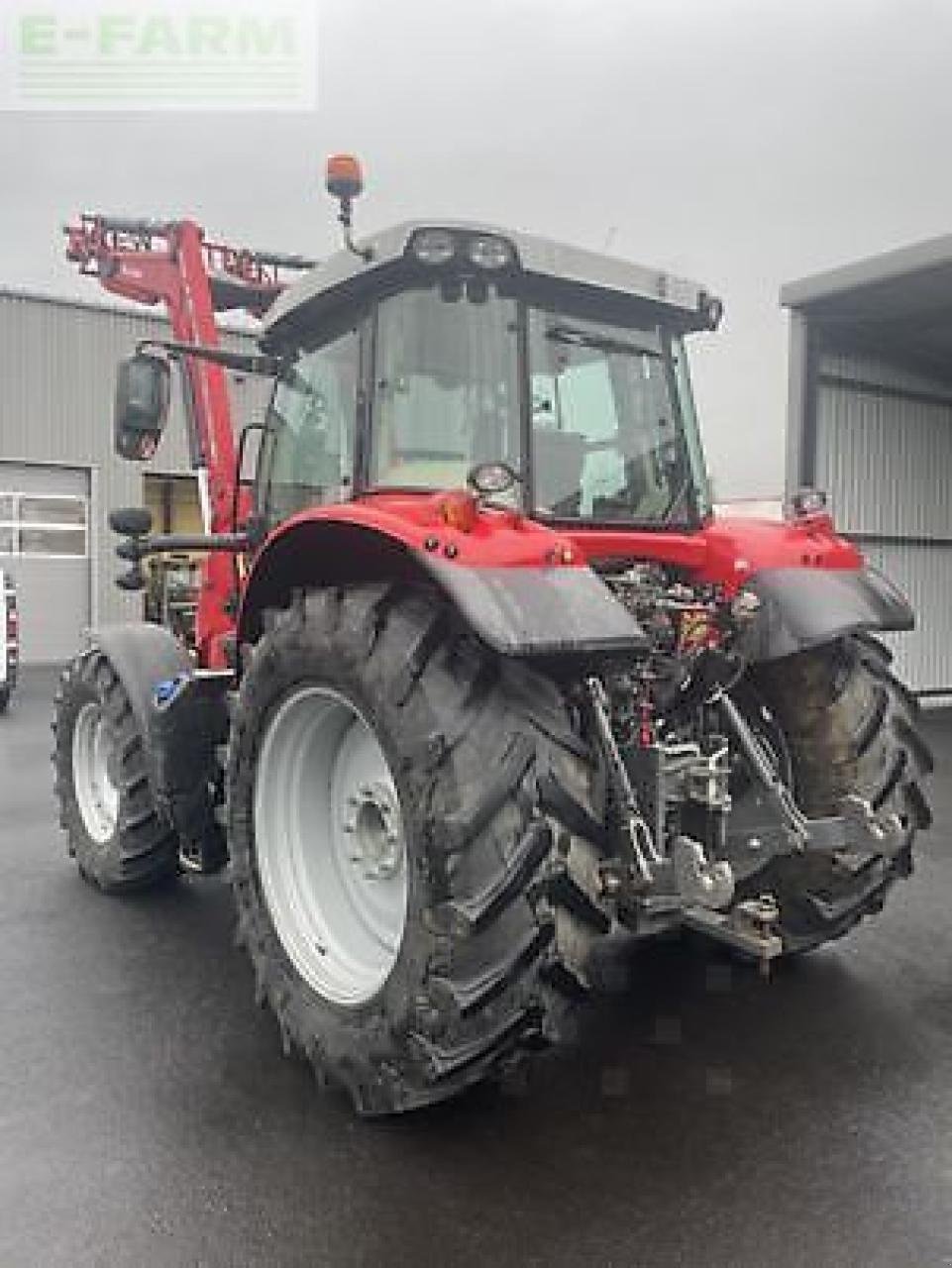 Traktor des Typs Massey Ferguson 6715s, Gebrauchtmaschine in MONFERRAN (Bild 3)