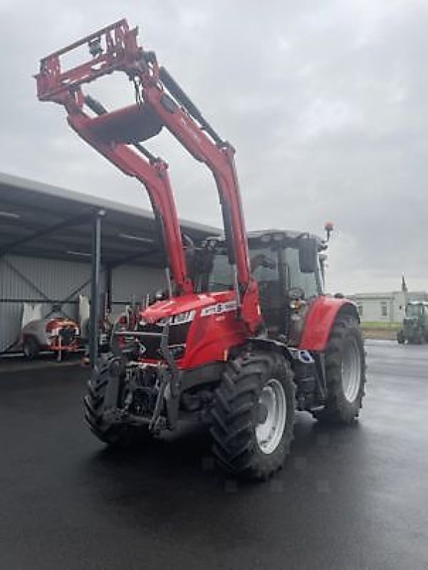 Traktor van het type Massey Ferguson 6715S, Gebrauchtmaschine in Carcassonne (Foto 2)