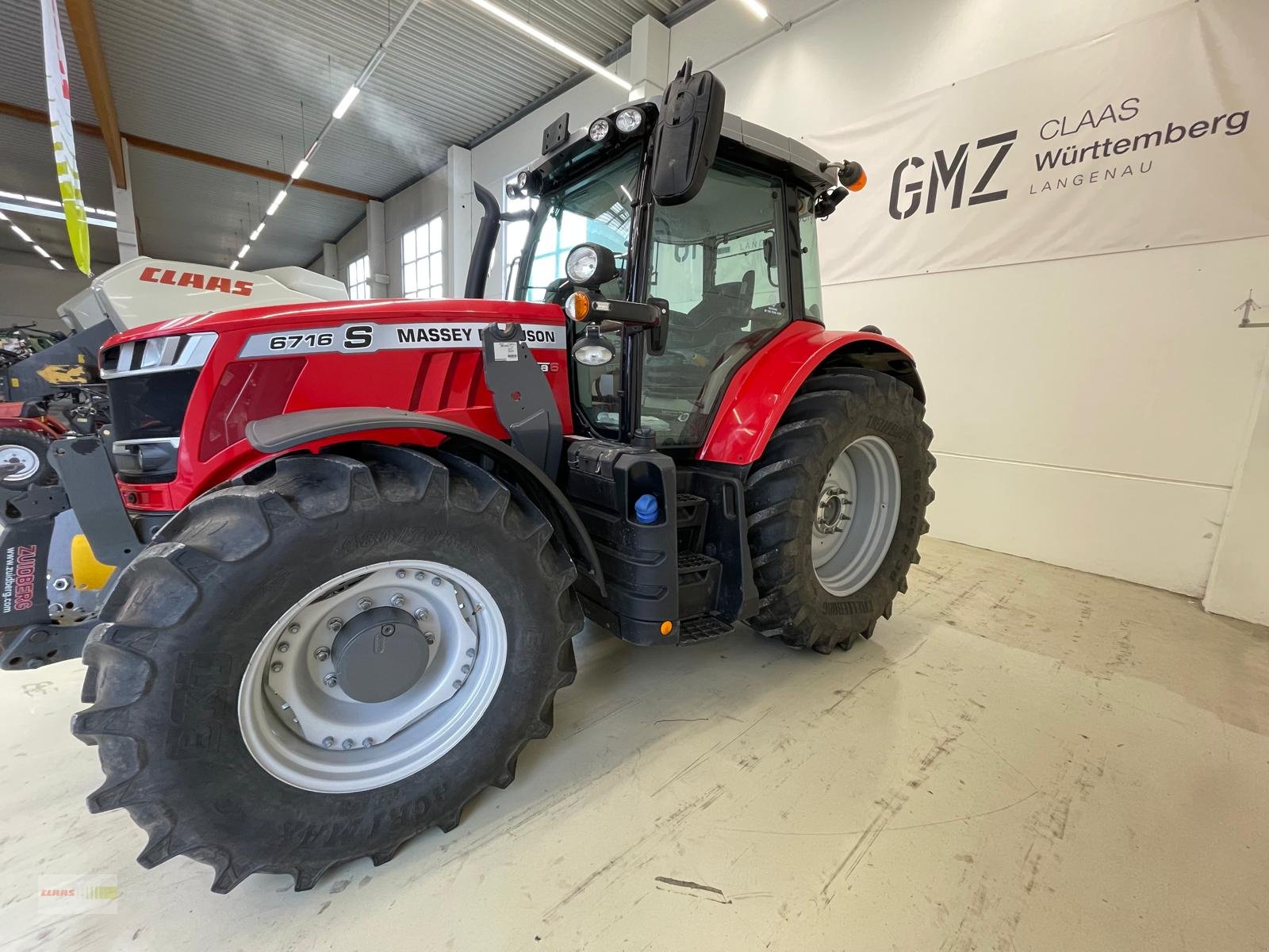 Traktor Türe ait Massey Ferguson 6716 S, Gebrauchtmaschine içinde Langenau (resim 3)