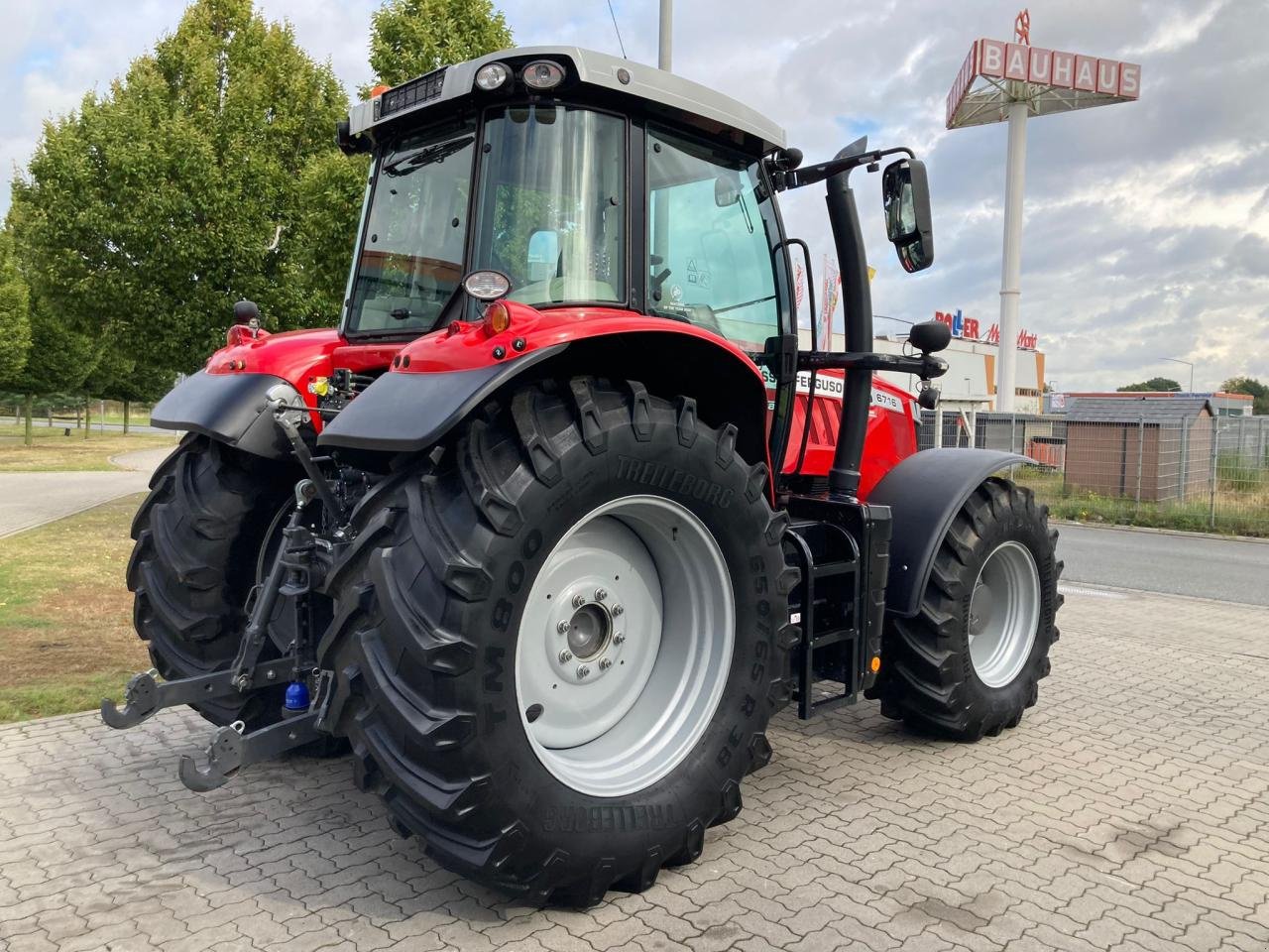 Traktor of the type Massey Ferguson 6716S Dyna 6, Gebrauchtmaschine in Stuhr (Picture 5)