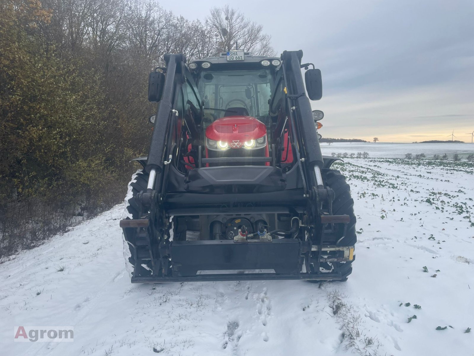 Traktor от тип Massey Ferguson 6716S Dyna-VT EXCLUSIVE, Gebrauchtmaschine в Meißenheim-Kürzell (Снимка 9)