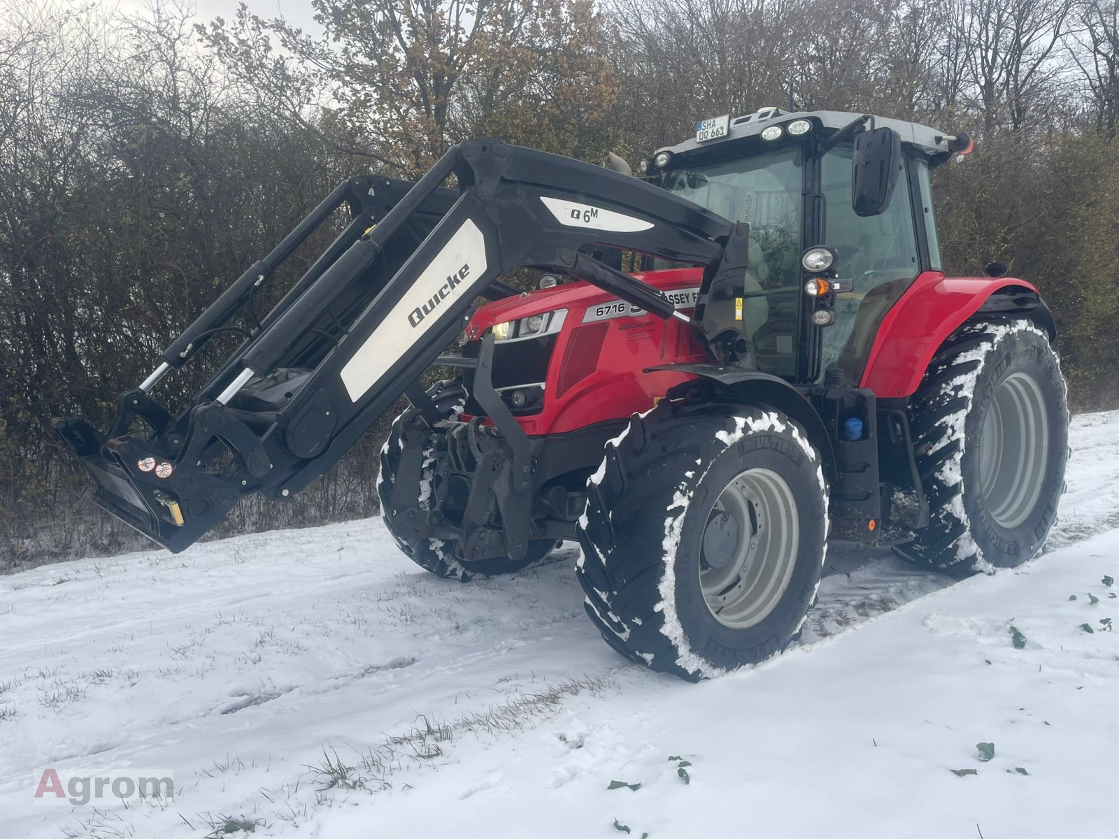 Traktor от тип Massey Ferguson 6716S Dyna-VT EXCLUSIVE, Gebrauchtmaschine в Meißenheim-Kürzell (Снимка 10)