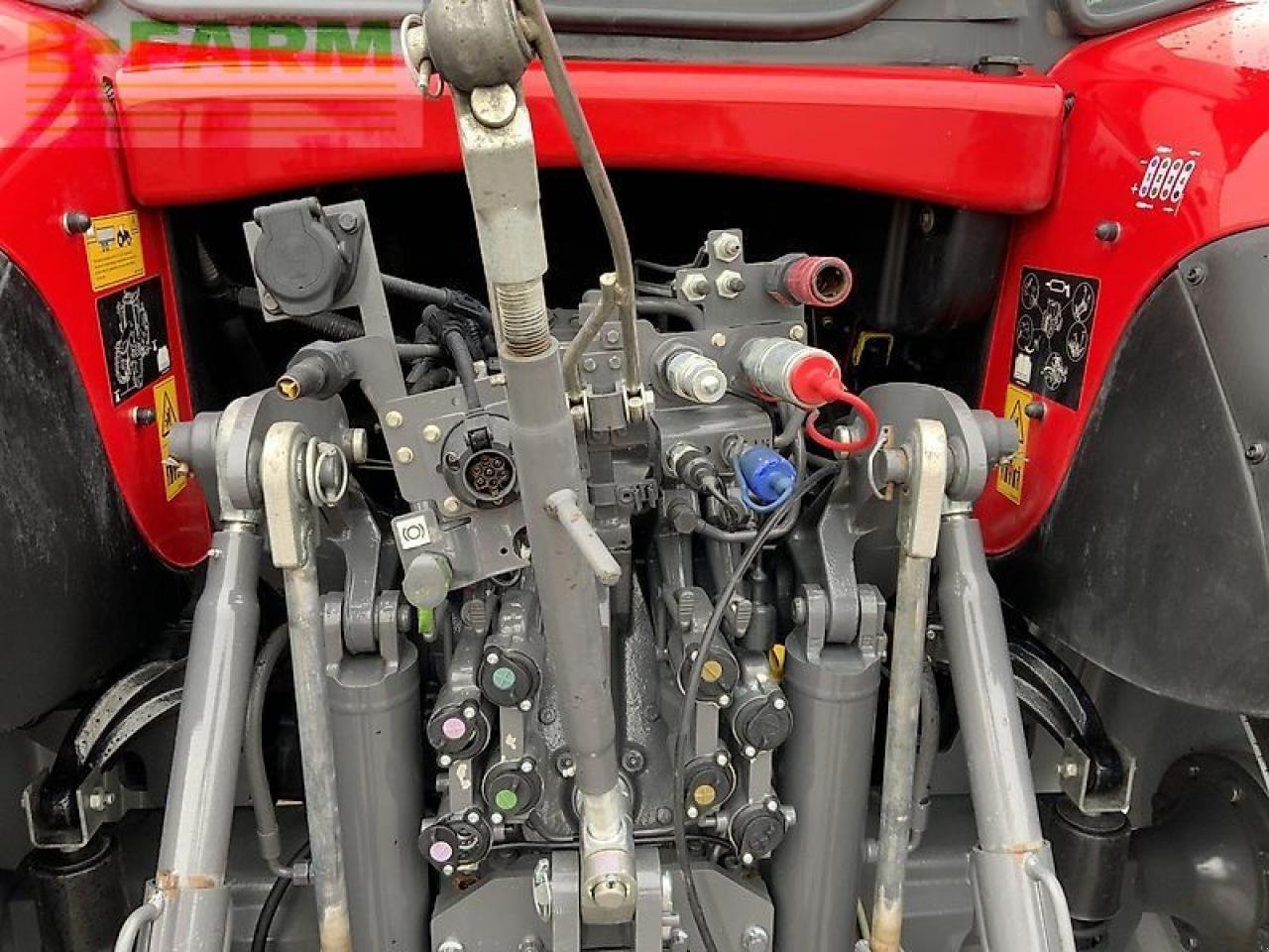 Traktor of the type Massey Ferguson 6718s dyna 6 tractor, Gebrauchtmaschine in SHAFTESBURY (Picture 18)