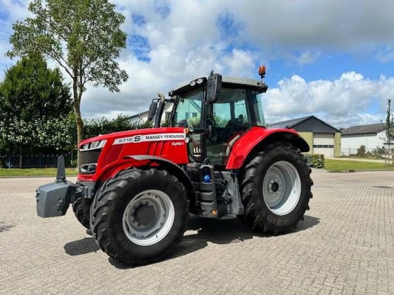 Traktor of the type Massey Ferguson 6718s Dyna6, 2020, 3269 uur!, Gebrauchtmaschine in Marknesse