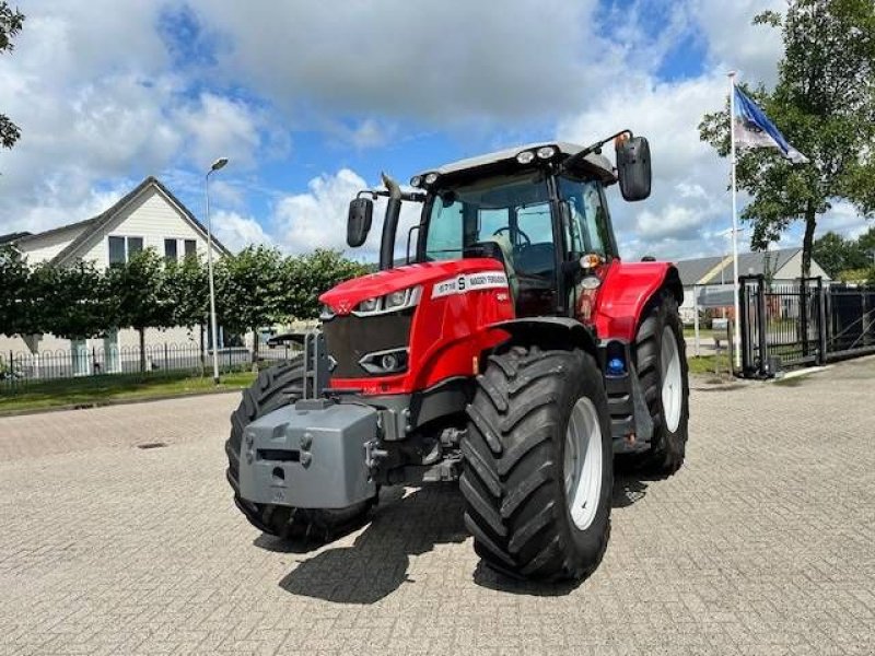 Traktor of the type Massey Ferguson 6718s Dyna6, 2020, 3269 uur!, Gebrauchtmaschine in Marknesse (Picture 5)