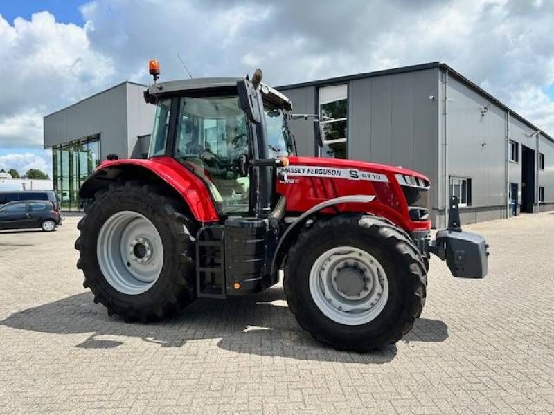 Traktor of the type Massey Ferguson 6718s Dyna6, 2020, 3269 uur, Gebrauchtmaschine in Marknesse (Picture 4)