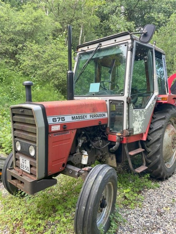Traktor del tipo Massey Ferguson 675, Gebrauchtmaschine en Rødding (Imagen 1)