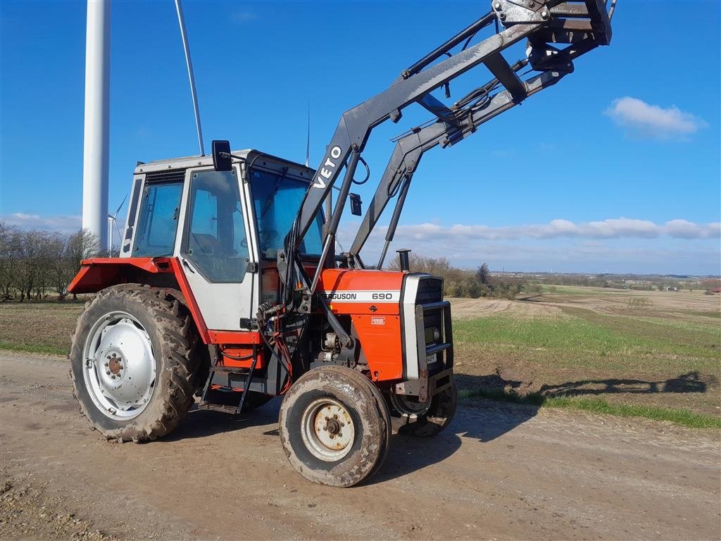 Traktor tip Massey Ferguson 690 med Frontlæsser Speed shift, Gebrauchtmaschine in Skive (Poză 1)