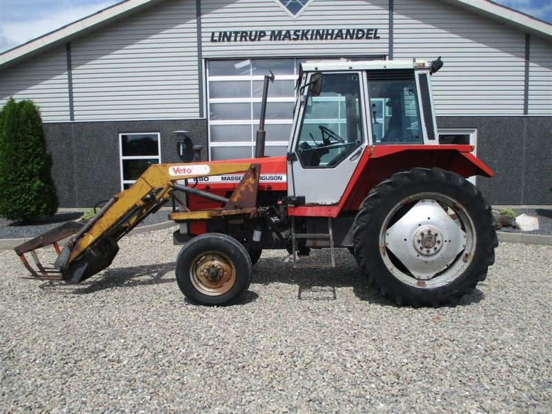 Traktor a típus Massey Ferguson 690-speedshift med hyrdralisk læsser med 3. funktion, Gebrauchtmaschine ekkor: Lintrup
