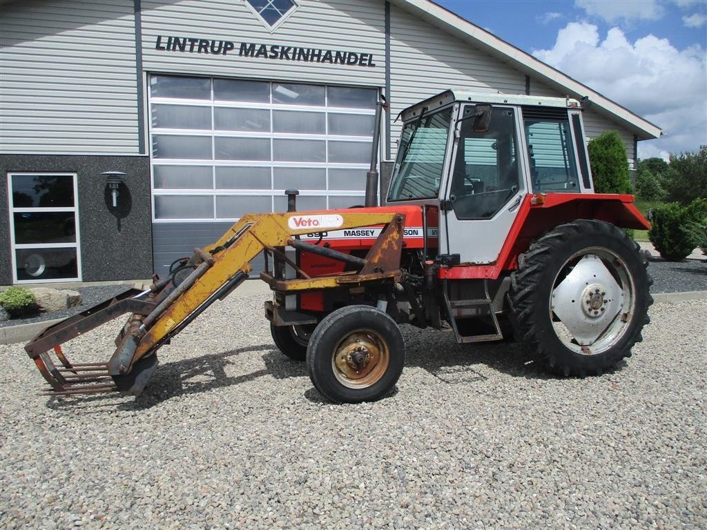 Traktor Türe ait Massey Ferguson 690-speedshift med hyrdralisk læsser med 3. funktion, Gebrauchtmaschine içinde Lintrup (resim 2)