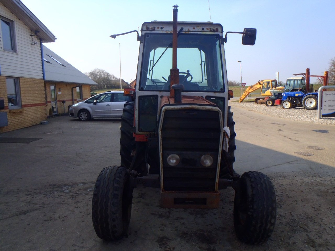 Traktor du type Massey Ferguson 690, Gebrauchtmaschine en Viborg (Photo 3)