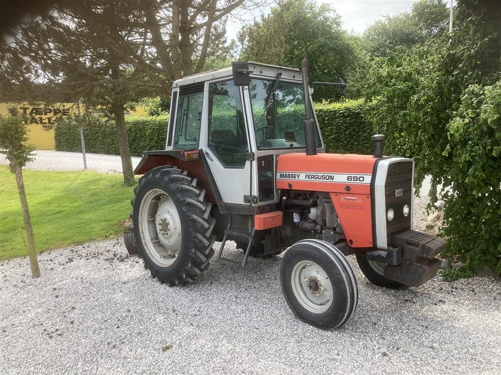 Traktor of the type Massey Ferguson 690, Gebrauchtmaschine in Dalmose (Picture 3)