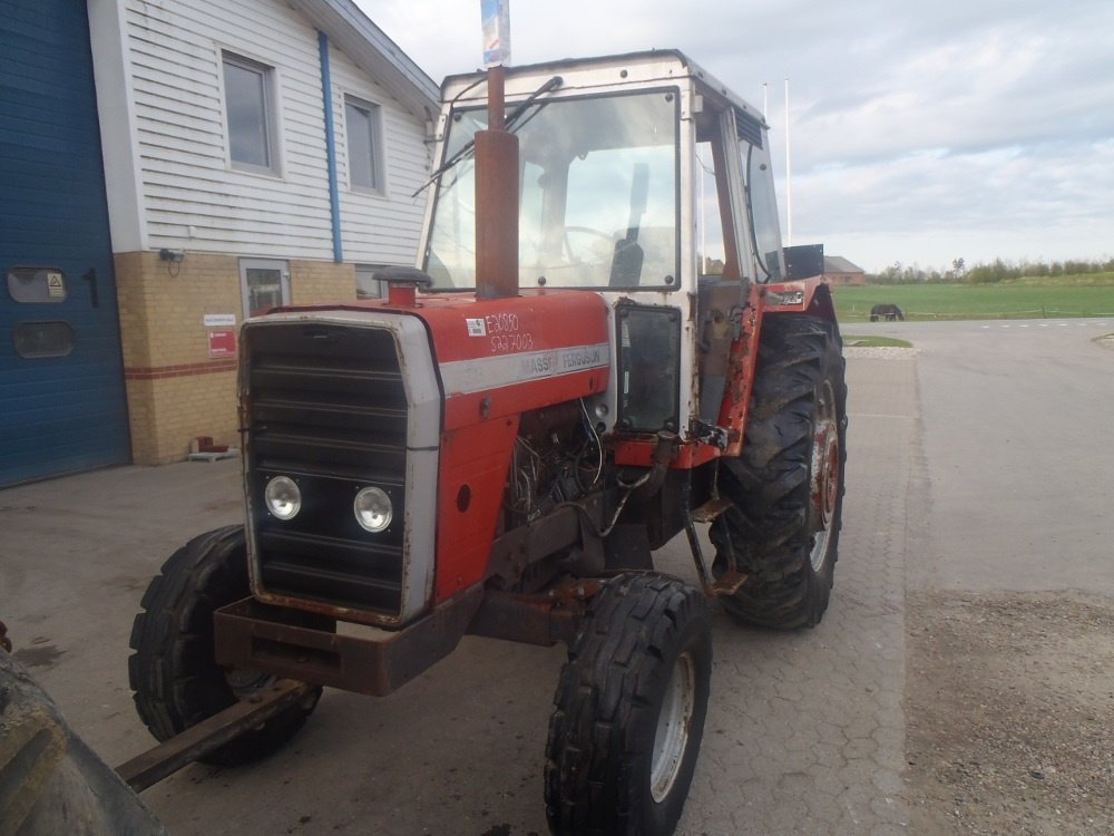 Traktor от тип Massey Ferguson 698, Gebrauchtmaschine в Viborg (Снимка 2)