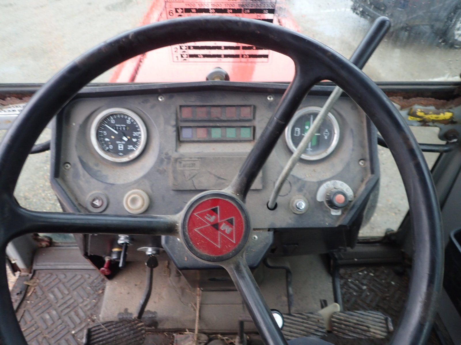 Traktor van het type Massey Ferguson 699, Gebrauchtmaschine in Viborg (Foto 8)